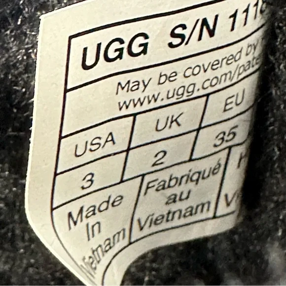 UGG Kids' Jona Boot in Black.  Sz: 3 - Picture 10 of 10